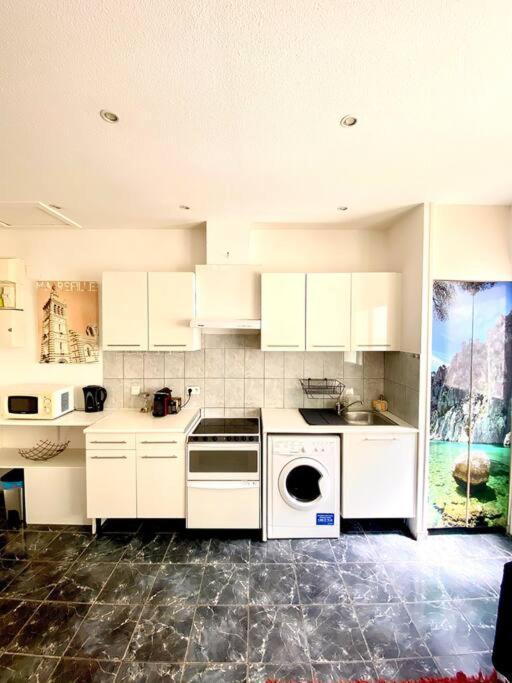 マルセイユLe Cabanon Du Vallon Des Auffesアパートメント エクステリア 写真